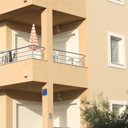 Apartments Kristina Milna  Zewnętrze zdjęcie