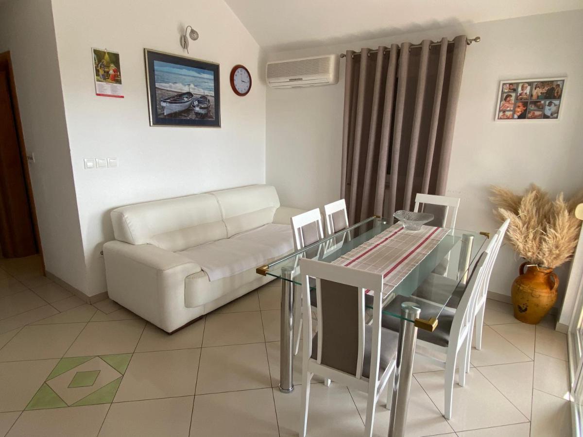 Apartments Kristina Milna  Zewnętrze zdjęcie
