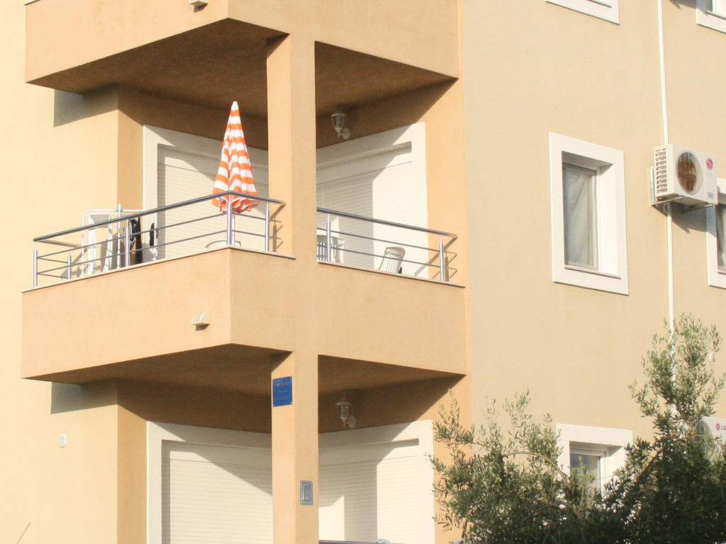 Apartments Kristina Milna  Zewnętrze zdjęcie